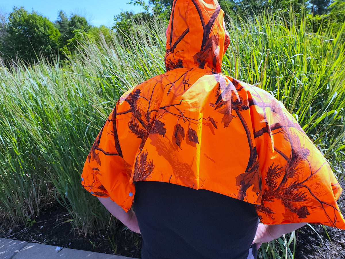 Brella Realtree AP Blaze Camo Unisex Half Rain Jacket