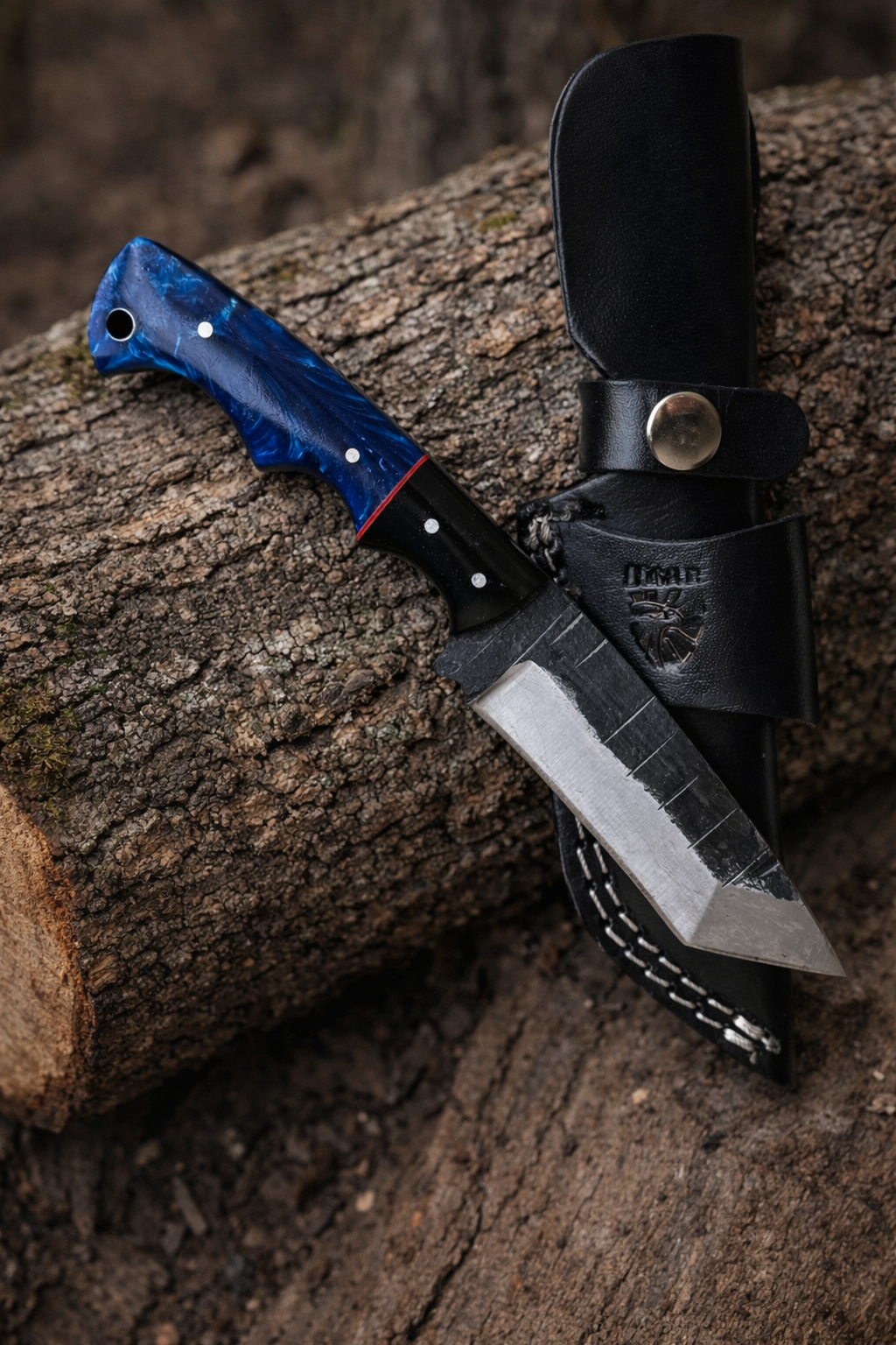 Hand-Forged Carbon Hammered Utility Knife With Resin Handle - TC-600