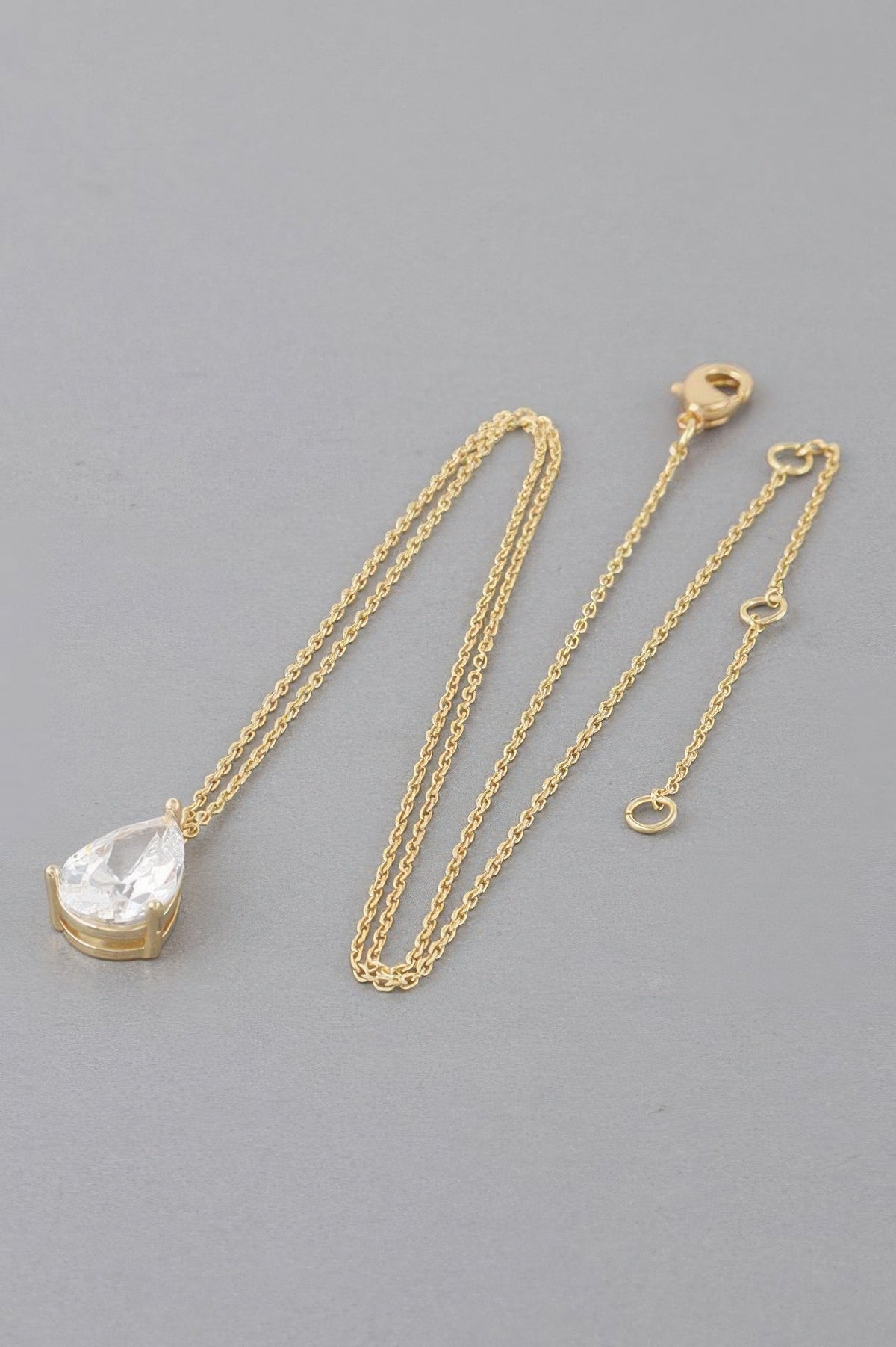 WOMEN'S NECKLACE Elegant Prêt-À-Porter New Collection SOHO BYMANYC ® New York