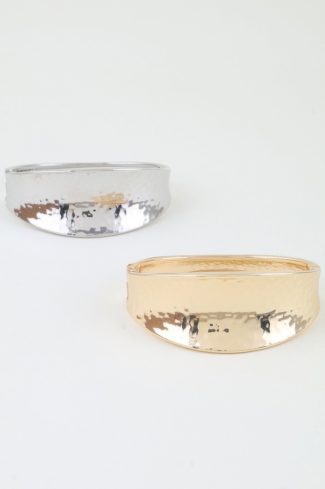 Women's Cuff Bracelet Hammered Leaf Clasp BYMANYC ® New York BOTANICAL OPEN STATEMENT BANGLE - New Collection