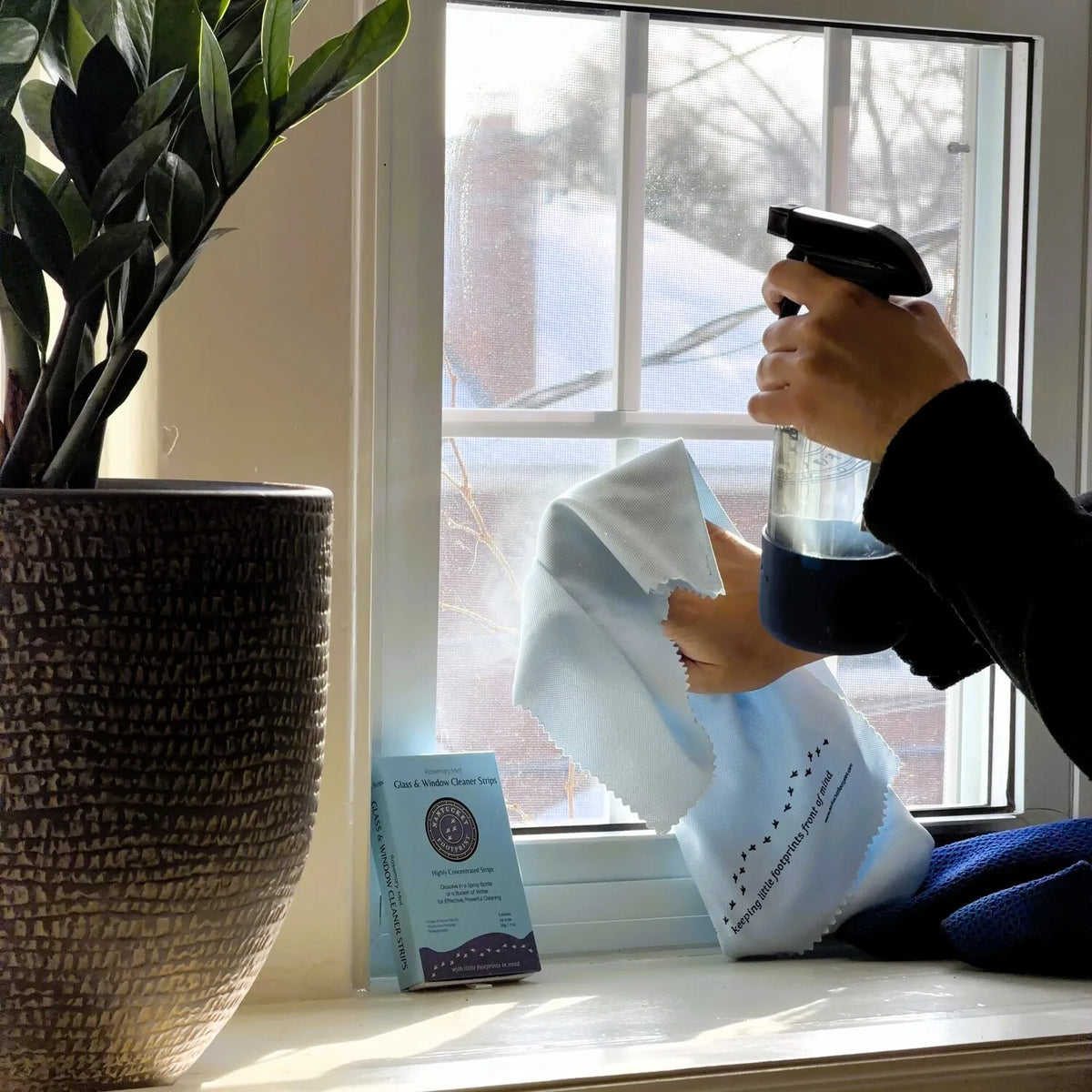 Zero Waste Glass & Window Cleaning Strips – New Ribbon-Pull Design!