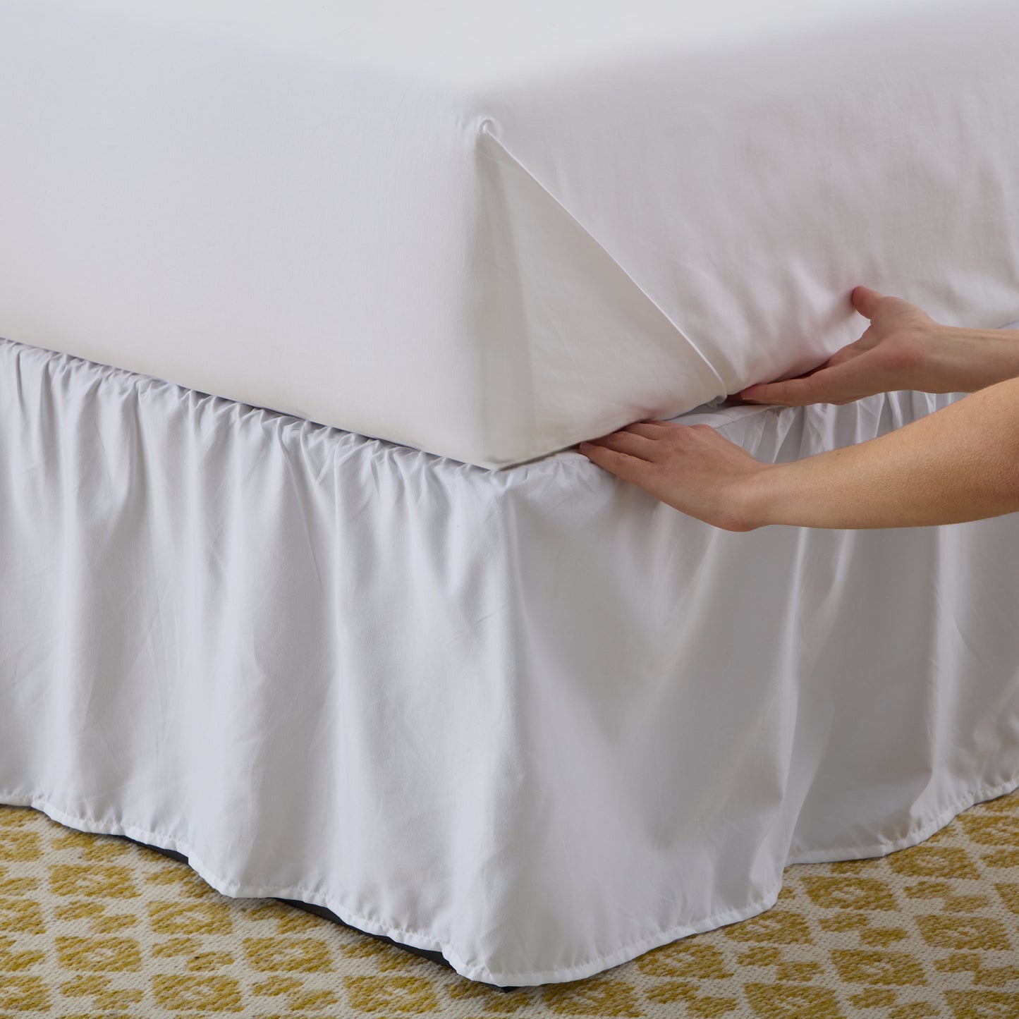 Linenspa 80gsm Microfiber Ruffle Bed Skirt, Cal King, White