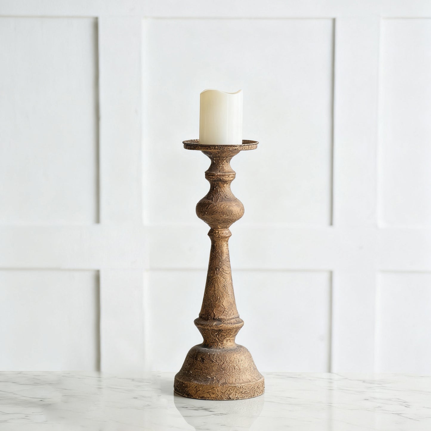D6x17.5' Alastair Triumph Candle Holder