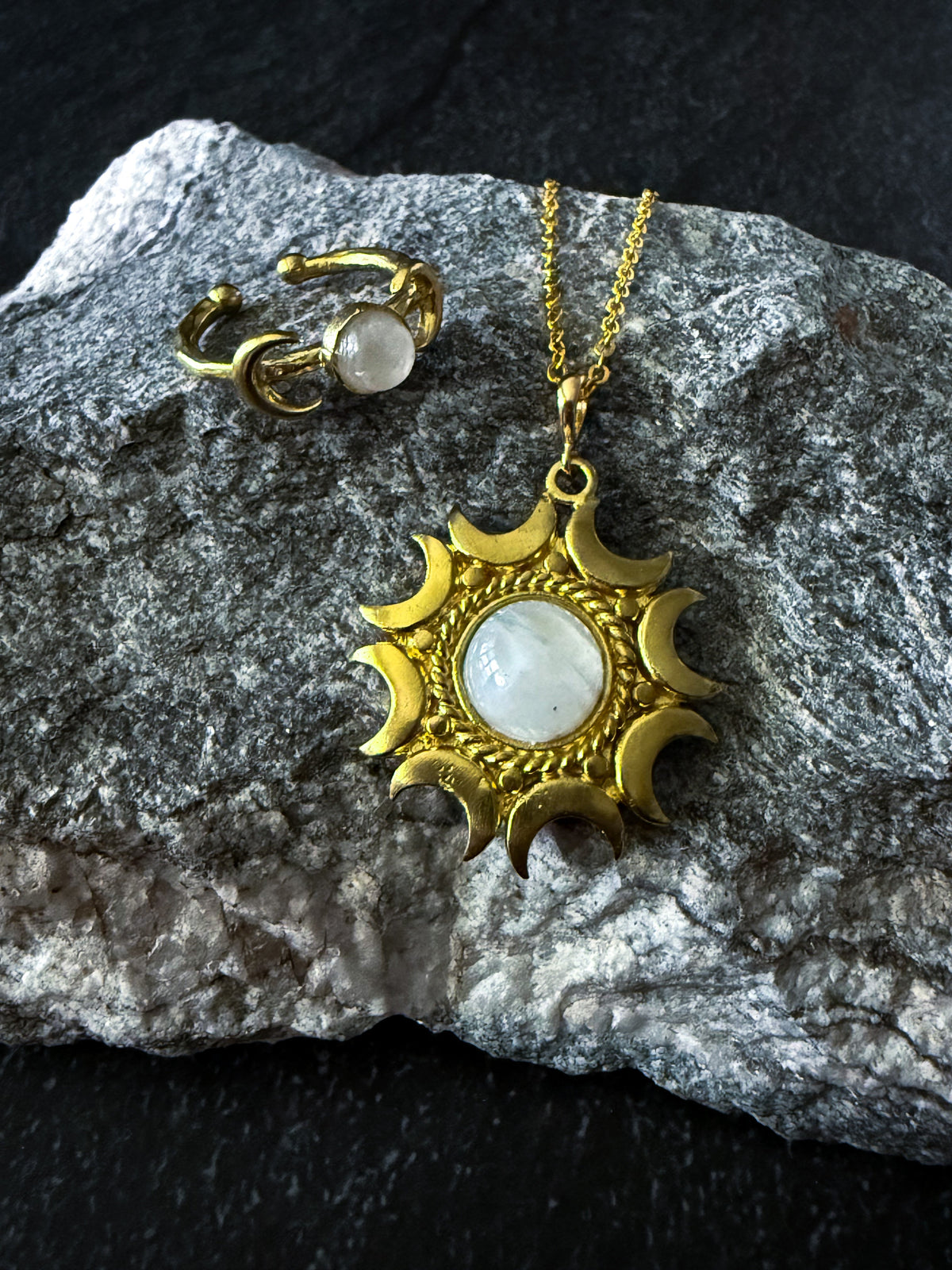 Lunar Witch Jewelry Set With Rainbow Moonstone
