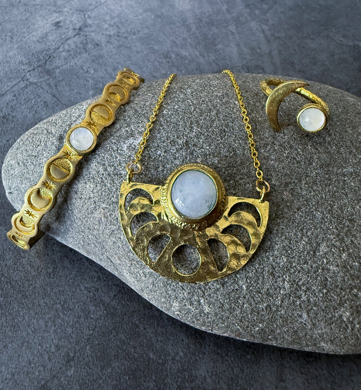 Moon Goddess Jewelry Set - Rainbow Moonstone