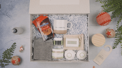 Sending Mom a Big Hug – Luxury Natural Spa Gift Box