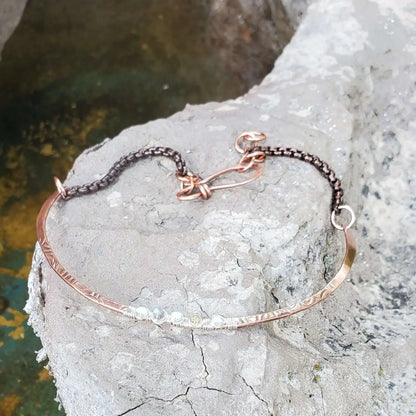 Ergonomic Copper Sculpted Embossed Wire Gemstone Choker