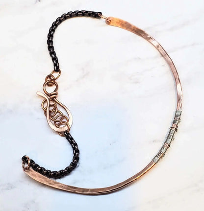Ergonomic Copper Sculpted Embossed Wire Gemstone Choker