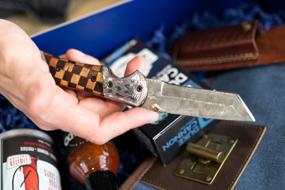 Damascus Steel Eagle Engraved Checkered Pocket Knife TF-086
