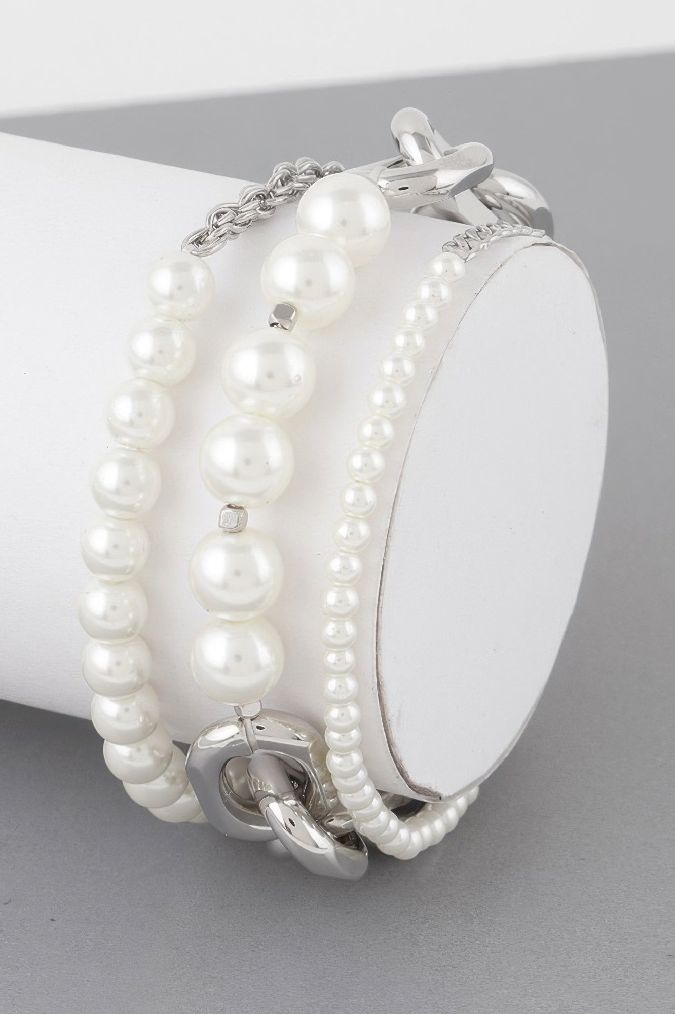 GRAMERCY Multi Pearl Chain Bracelet - New Collection PARIS LE MARAIS - BYMANYC ® New York