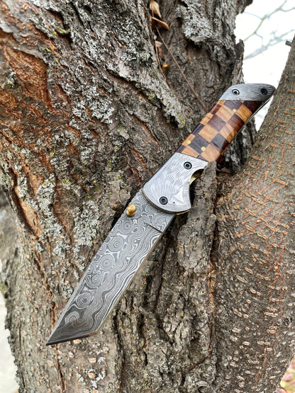 Damascus Steel Eagle Engraved Checkered Pocket Knife TF-086