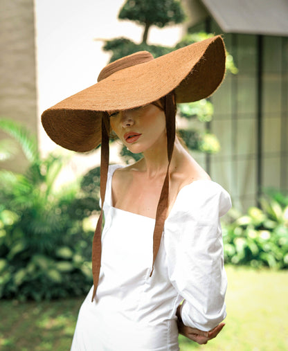 LOLA Wide Brim Jute Straw Hat in Havana Brown