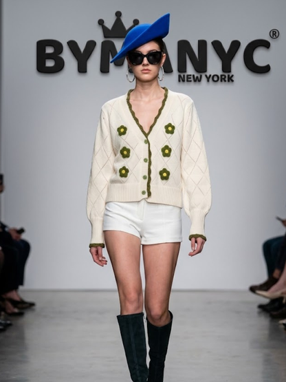 Women's Cream V-Neck Knit Cardigan With Olive Trim and Floral Appliqués Prêt-À-Porter BYMANYC ® New York - New Collection