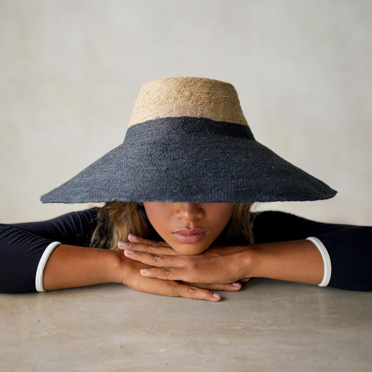 The Riri Duo Jute Straw Hat in Natural & Black
