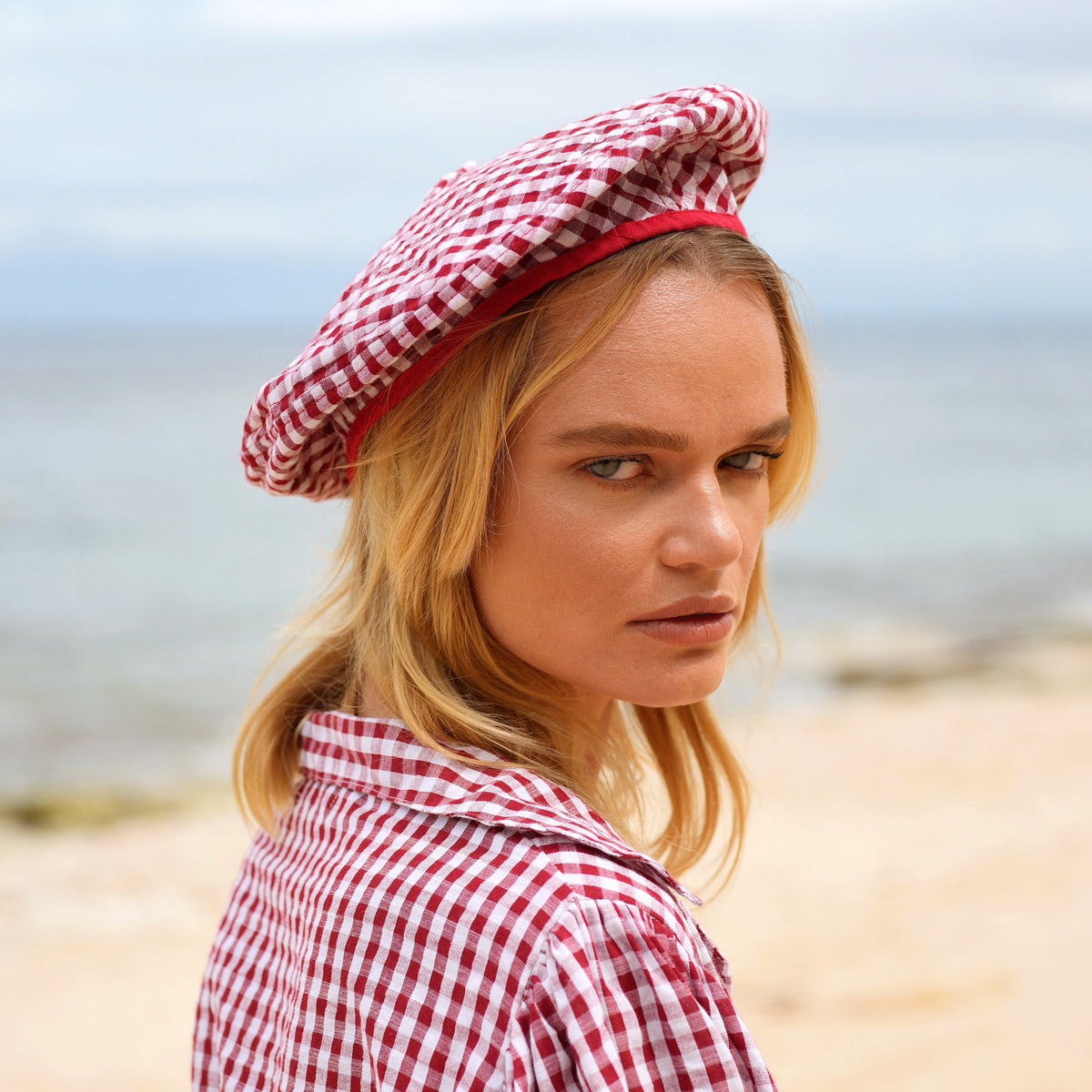 SIMONE Gingham Beret Hat in Red