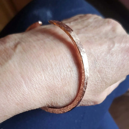 Stackable Copper Hammered Open Double Canted Angle Bangles
