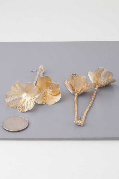 Women's Delicate Blossom Jewel Dangle Earrings Prêt-À-Porter BYMANYC ® New York - New Collection