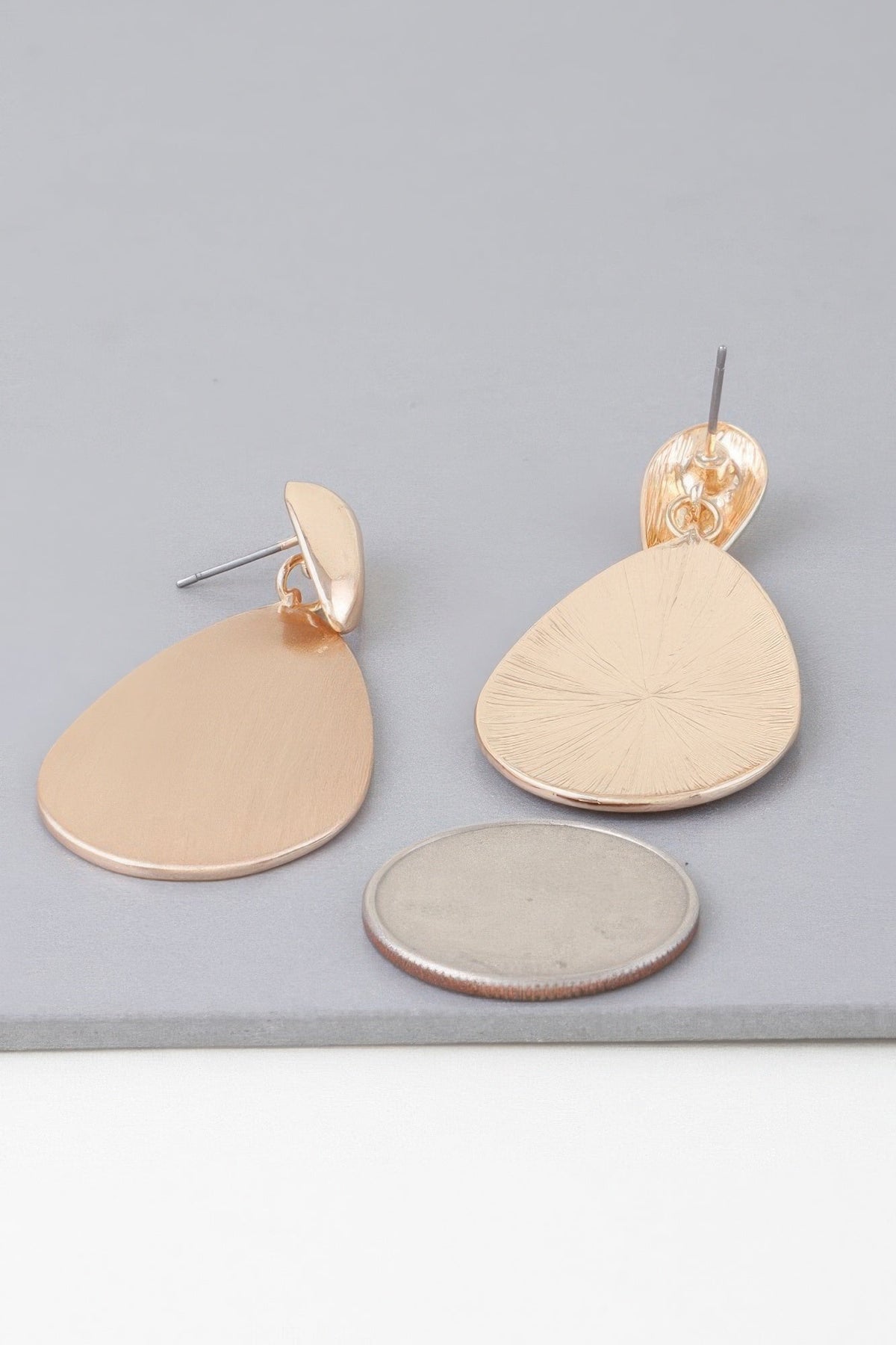 Women's Modern Sleek Teardrop Earrings Prêt-À-Porter BYMANYC ® New York - New Collection