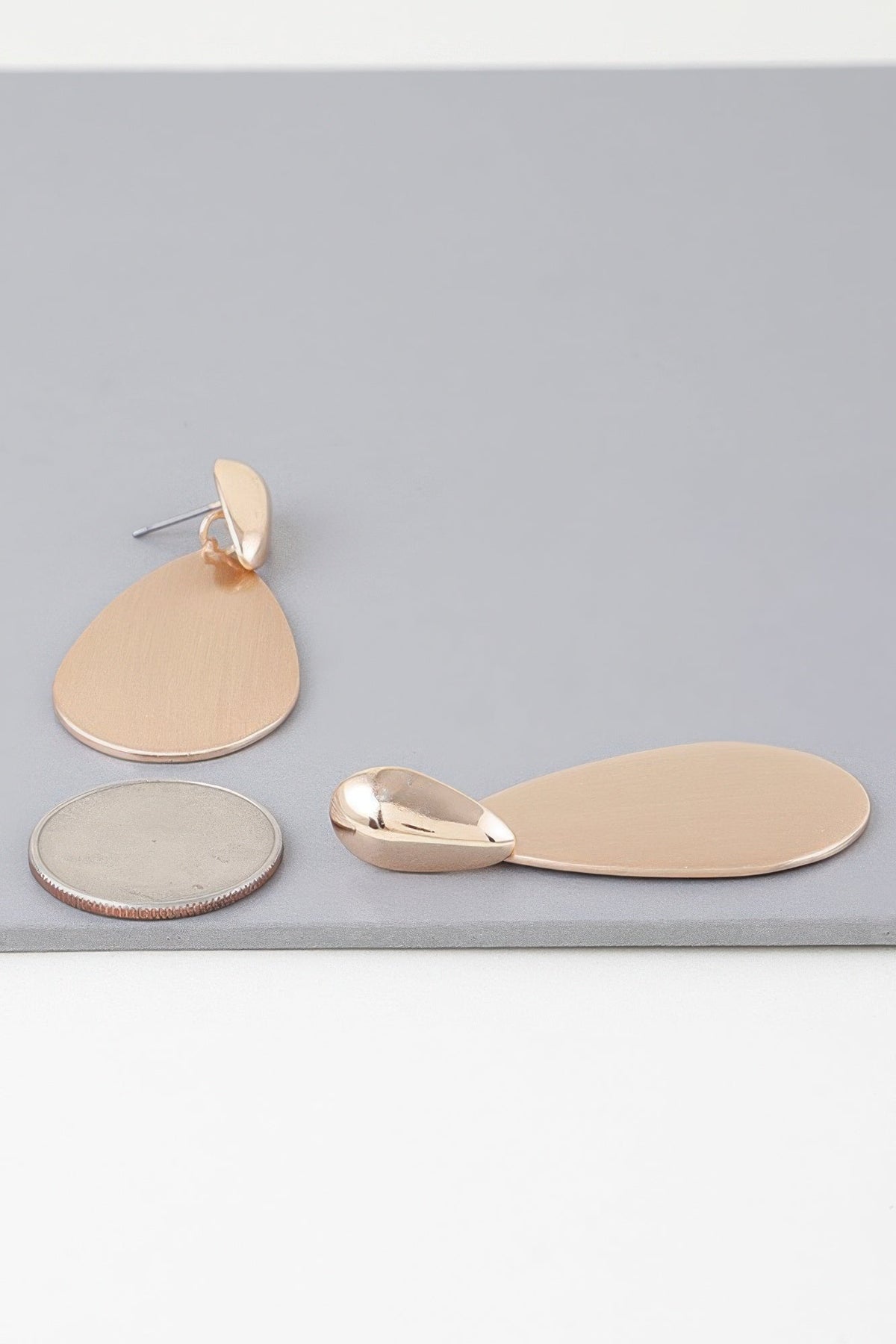 Women's Modern Sleek Teardrop Earrings Prêt-À-Porter BYMANYC ® New York - New Collection