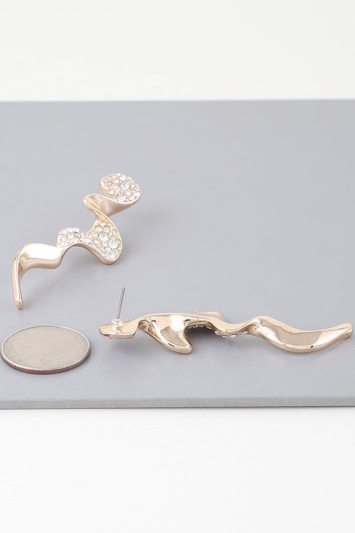 Women's Jeweled Wave Drop Earrings Prêt-À-Porter BYMANYC ® New York - New Collection