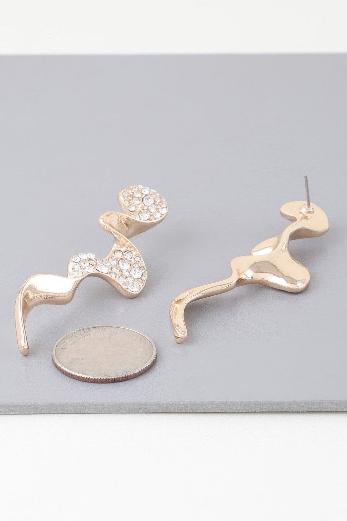 Women's Jeweled Wave Drop Earrings Prêt-À-Porter BYMANYC ® New York - New Collection