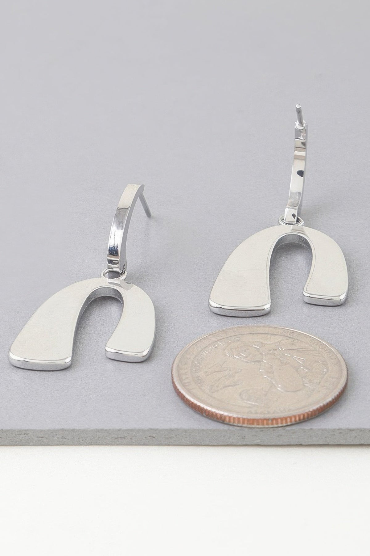 Women's Abstract Arch Dangle Earrings Prêt-À-Porter BYMANYC ® New York - New Collection