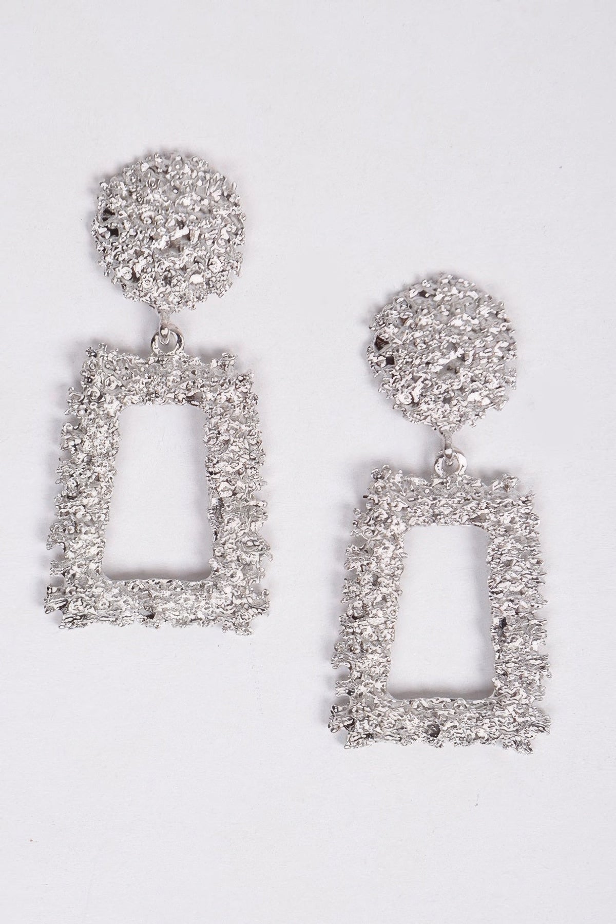 WOMEN'S EARRINGS Trending Prêt-À-Porter New Collection WASHINGTON SQUARE BYMANYC ® New York