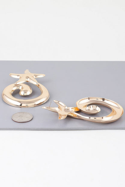Women's Abstract Shiny Twisted Plate Dangle Earrings Prêt-À-Porter BYMANYC ® New York - New Collection