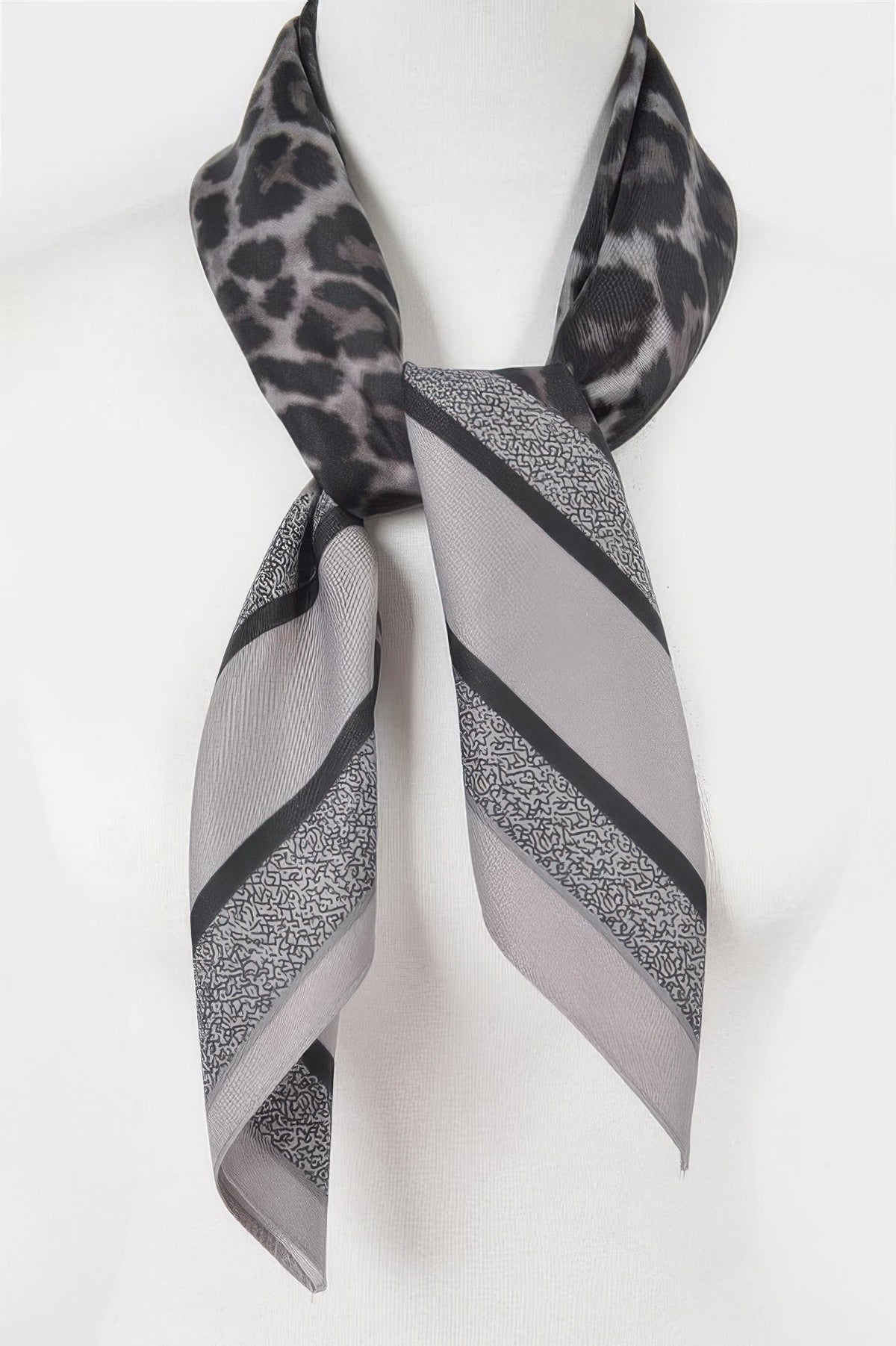 WOMEN'S SCARVES Eco-Friendly Prêt-À-Porter New Collection TRIBECA BYMANYC ® New York