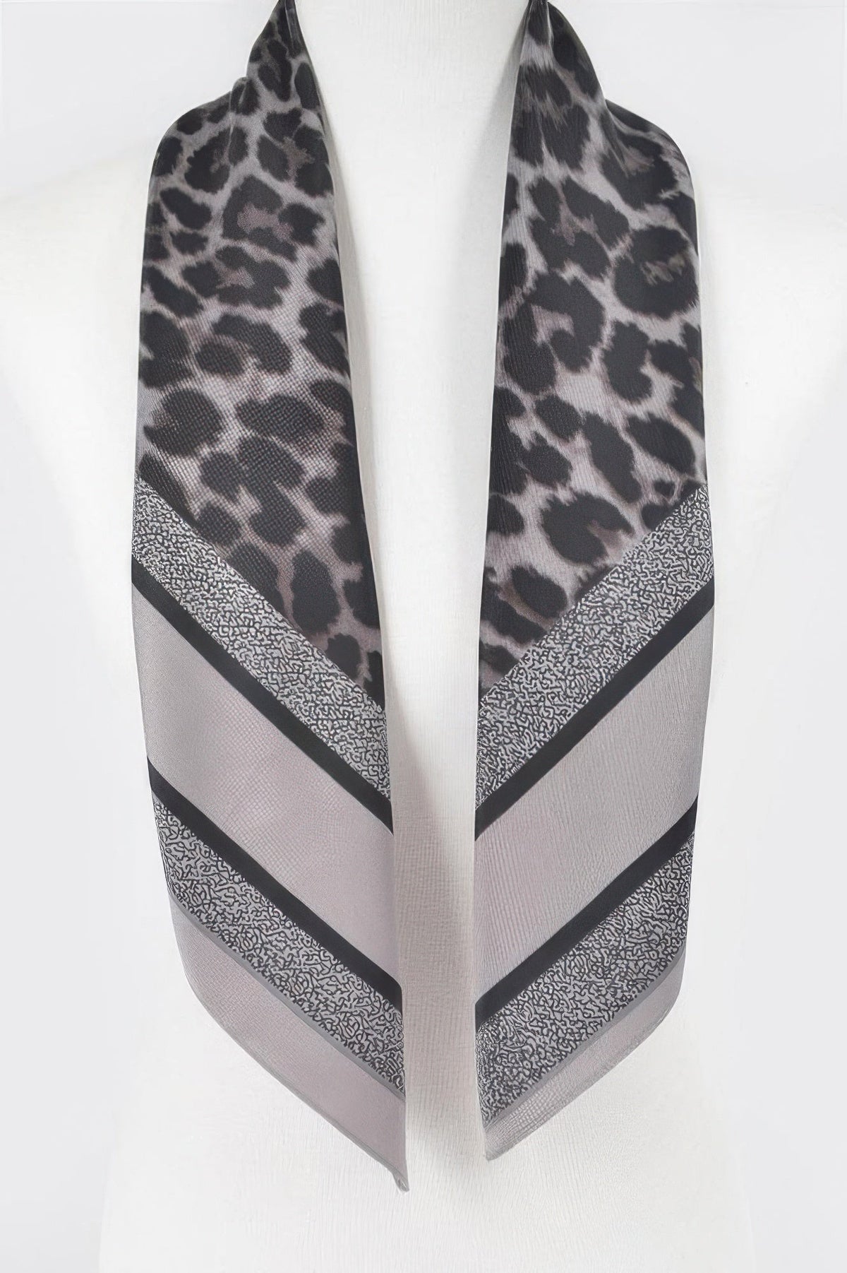 WOMEN'S SCARVES Eco-Friendly Prêt-À-Porter New Collection TRIBECA BYMANYC ® New York