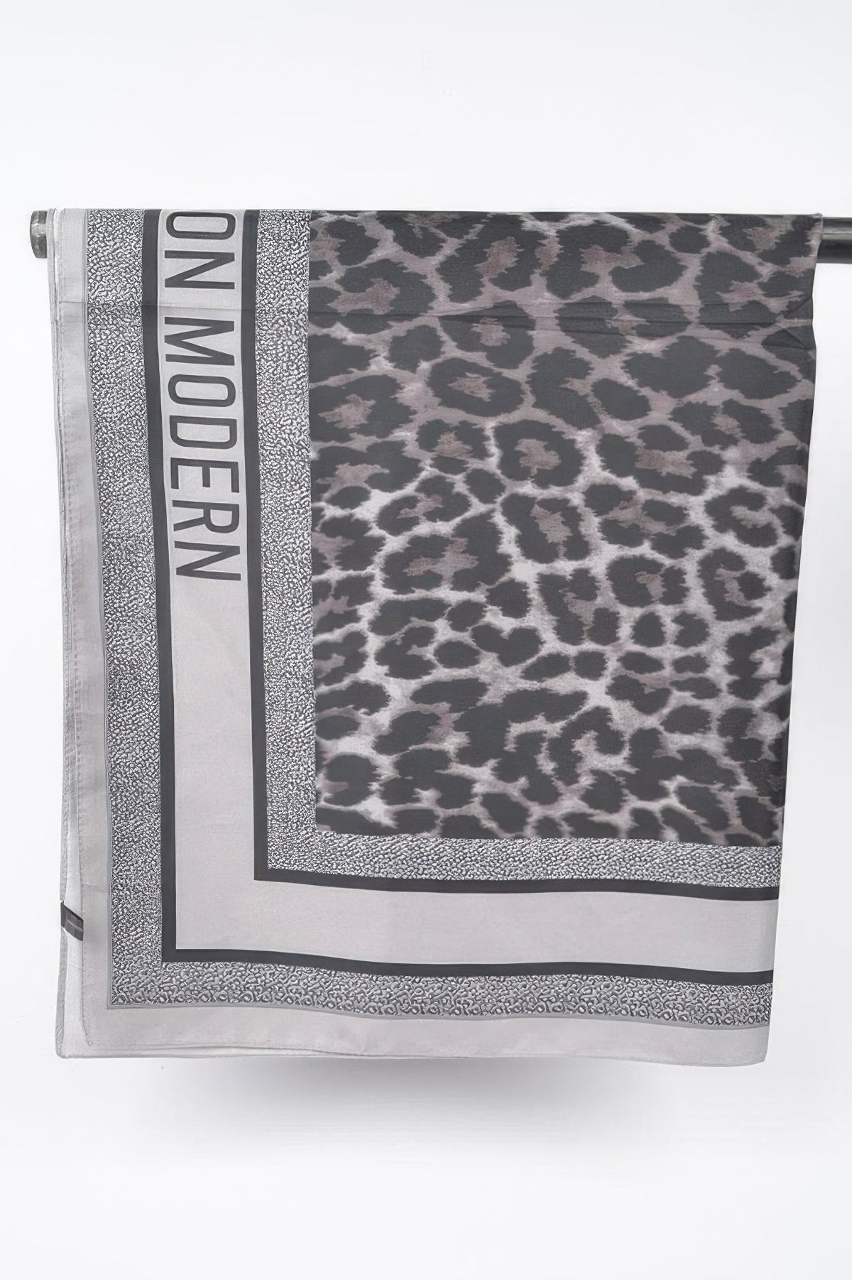 WOMEN'S SCARVES Eco-Friendly Prêt-À-Porter New Collection TRIBECA BYMANYC ® New York