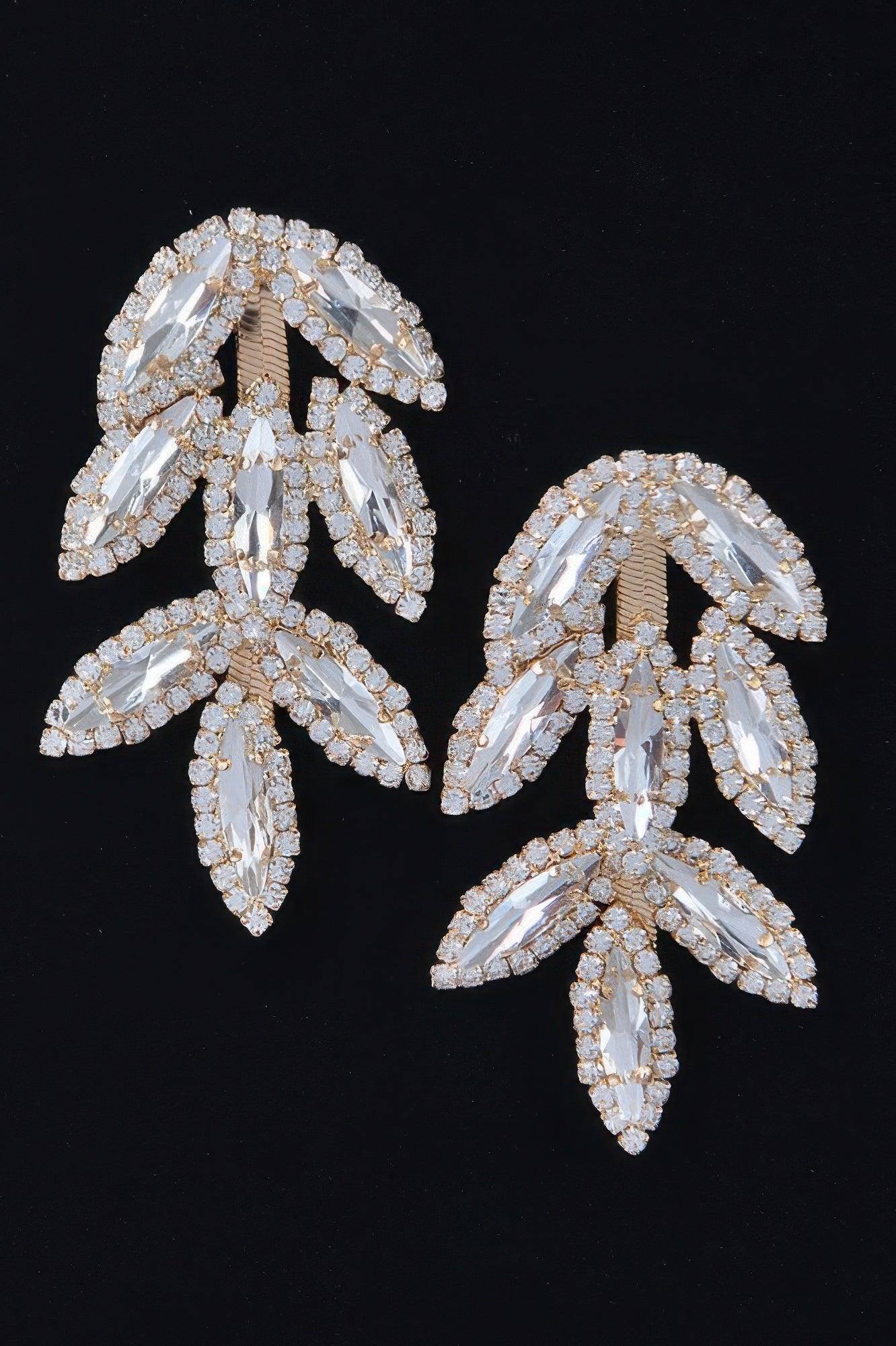 WOMEN'S EARRINGS Elegant Prêt-À-Porter New Collection HERALD SQUARE BYMANYC ® New York