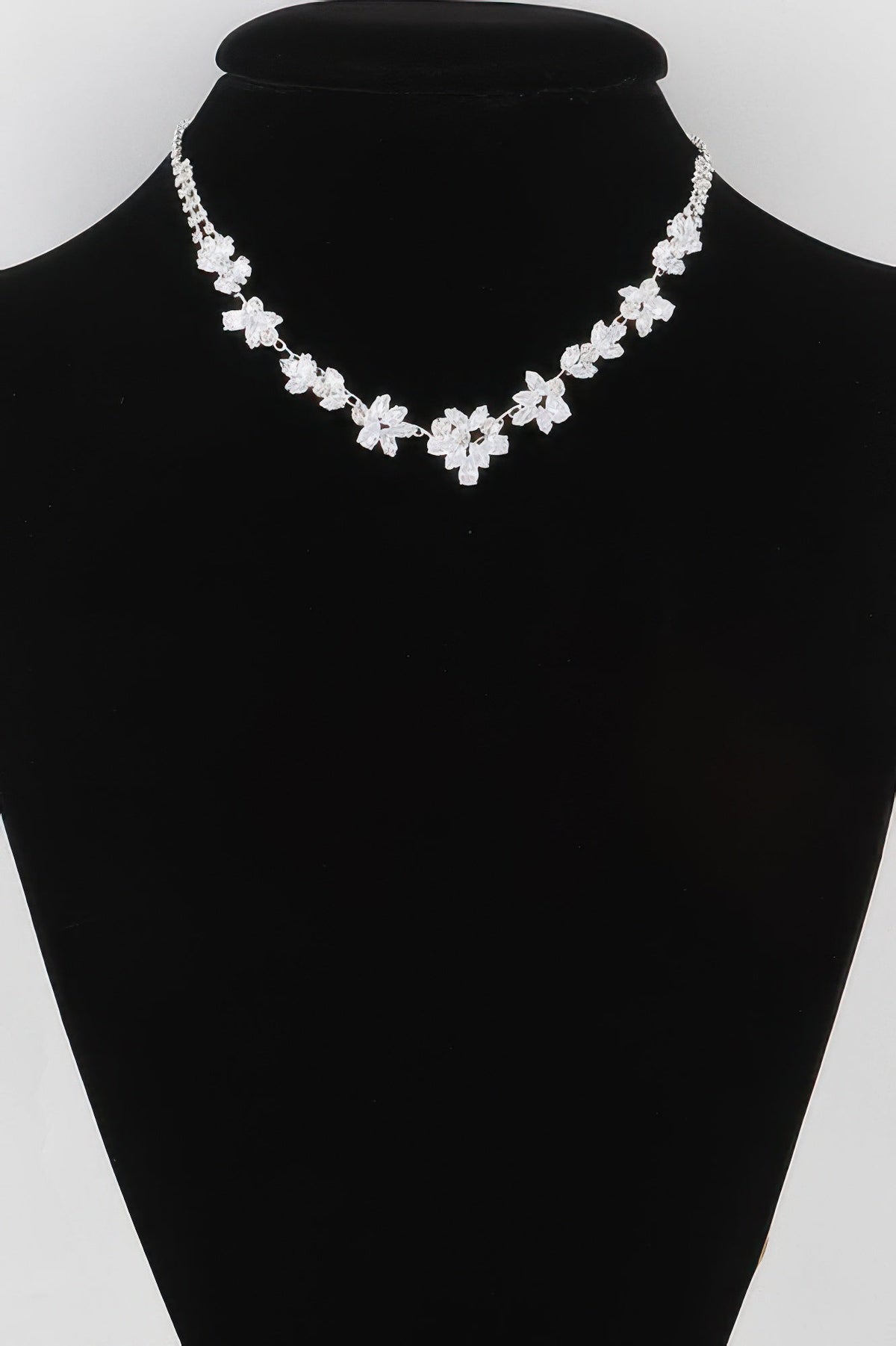 WOMEN'S NECKLACE Elegant Prêt-À-Porter New Collection CHELSEA BYMANYC ® New York