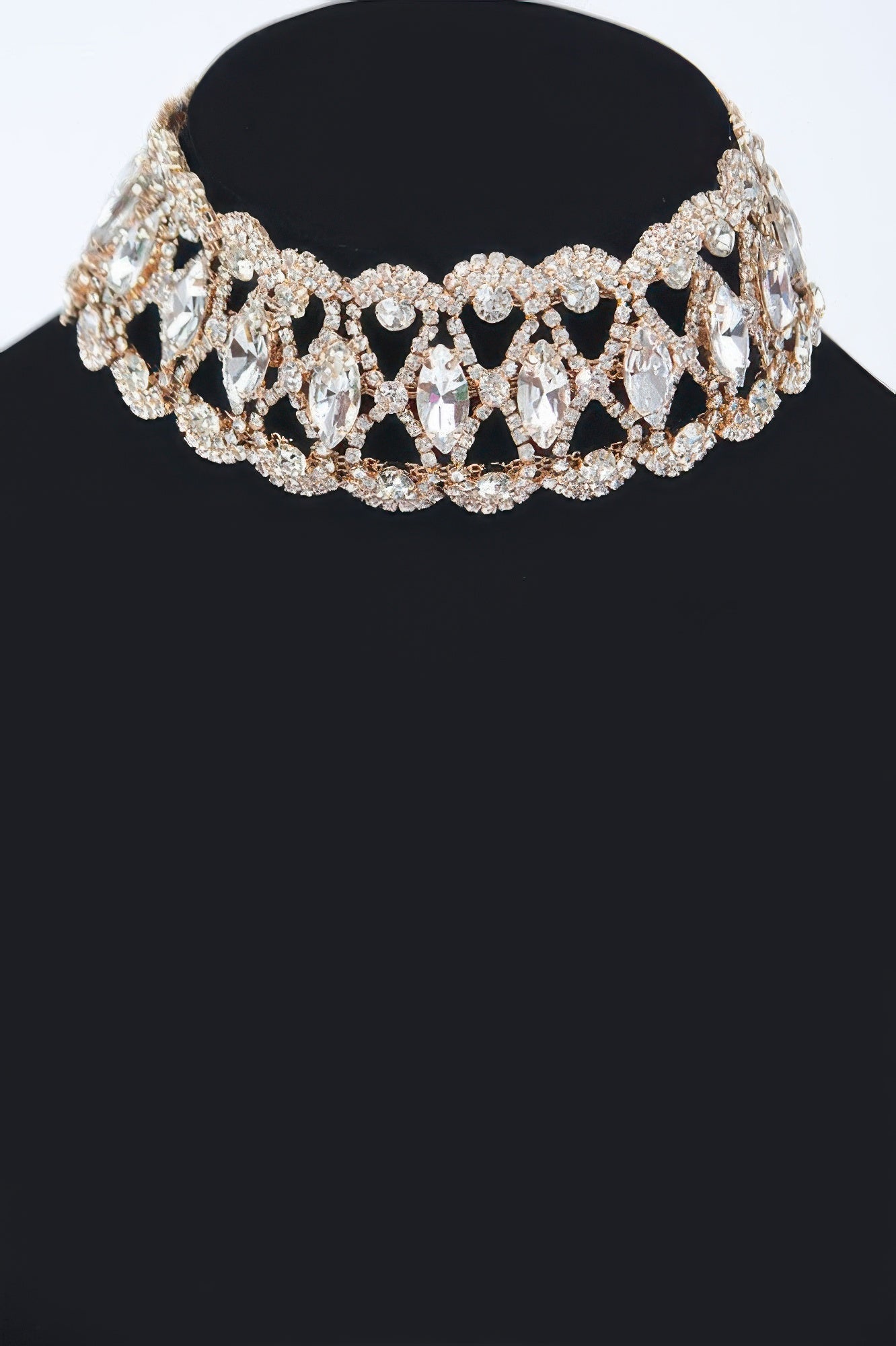 WOMEN'S NECKLACE Elegant Prêt-À-Porter New Collection CENTRAL PARK BYMANYC ® New York