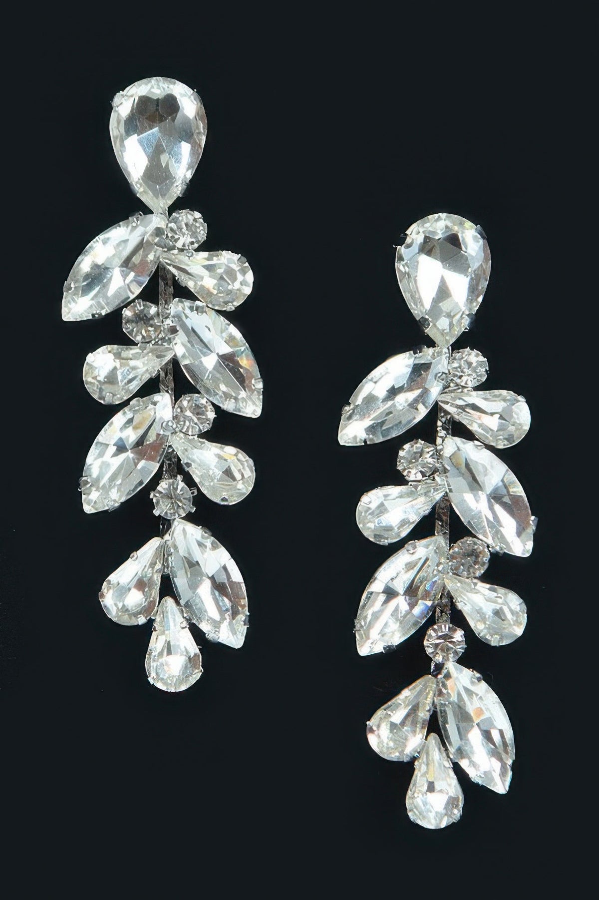 WOMEN'S EARRINGS Elegant Prêt-À-Porter New Collection NEW YORK BYMANYC ® New York