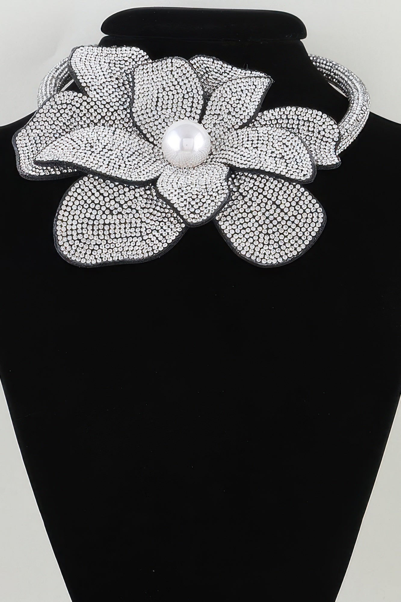 Women's Necklace Choker Floral BYMANYC ® New York SOHO BEJEWELED BLOOM - New Collection