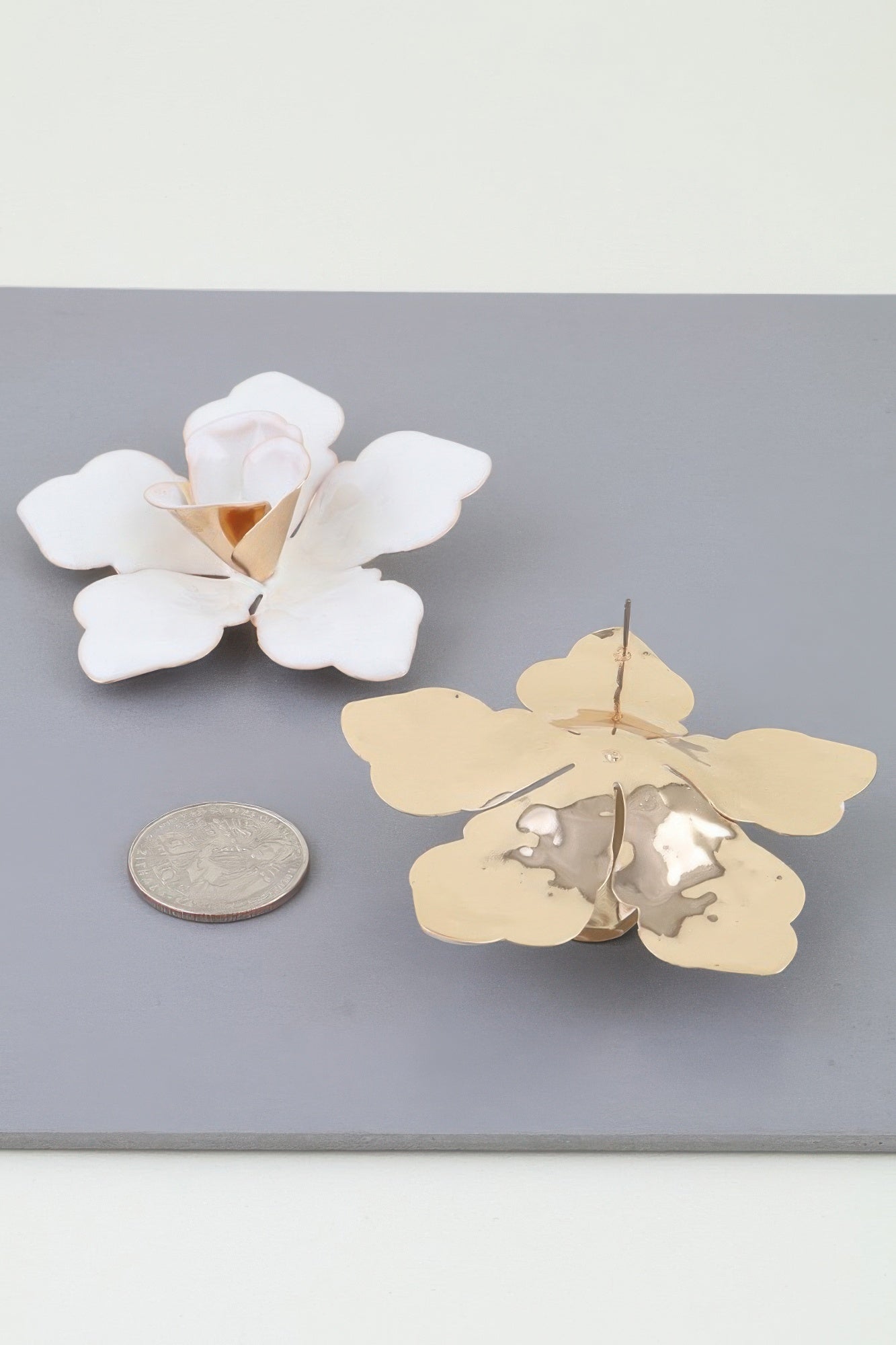 Women's Earrings Studs Floral BYMANYC ® New York SOHO MODERN SAKURA - New Collection