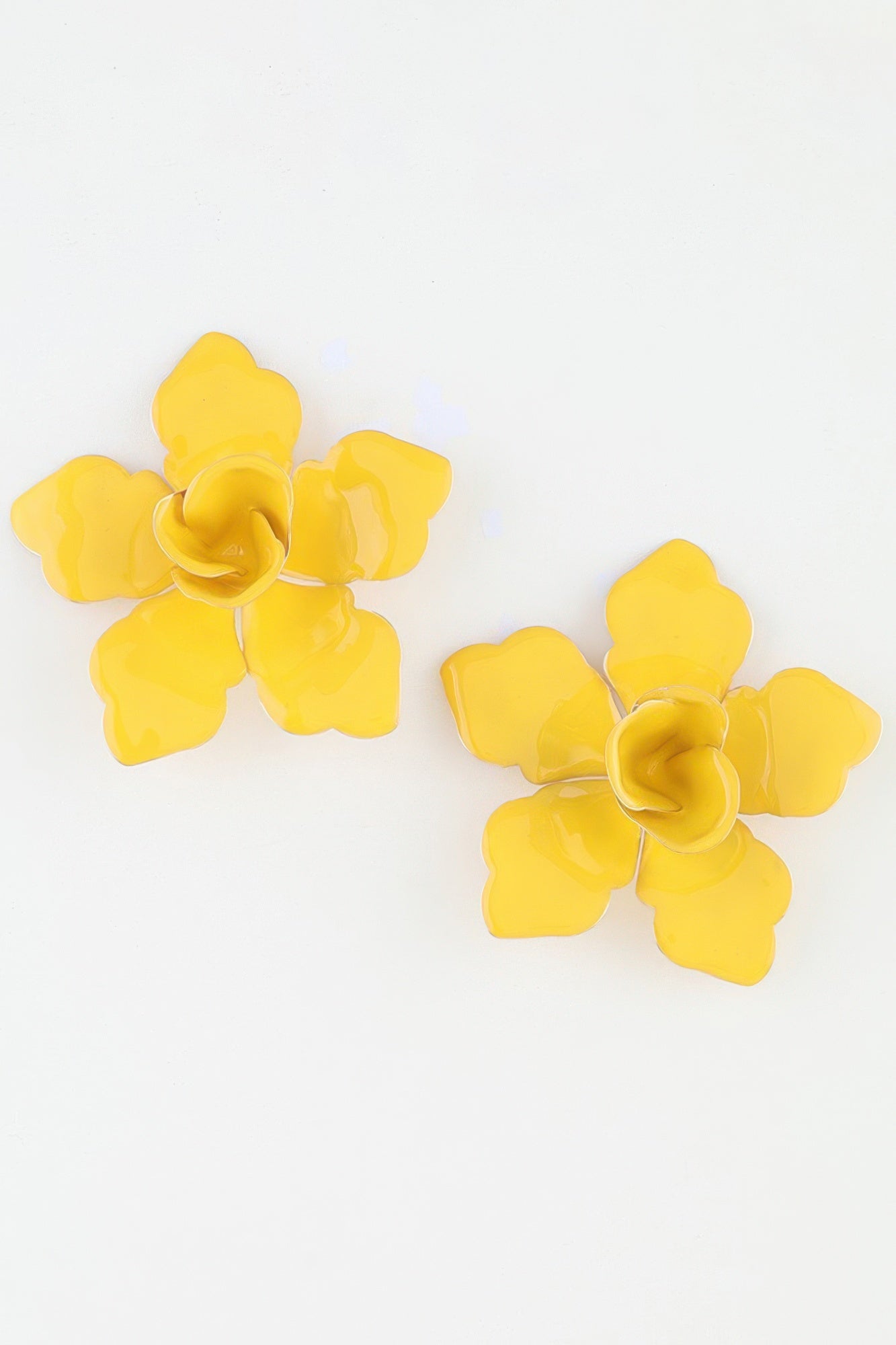 Women's Earrings Studs Floral BYMANYC ® New York SOHO MODERN SAKURA - New Collection