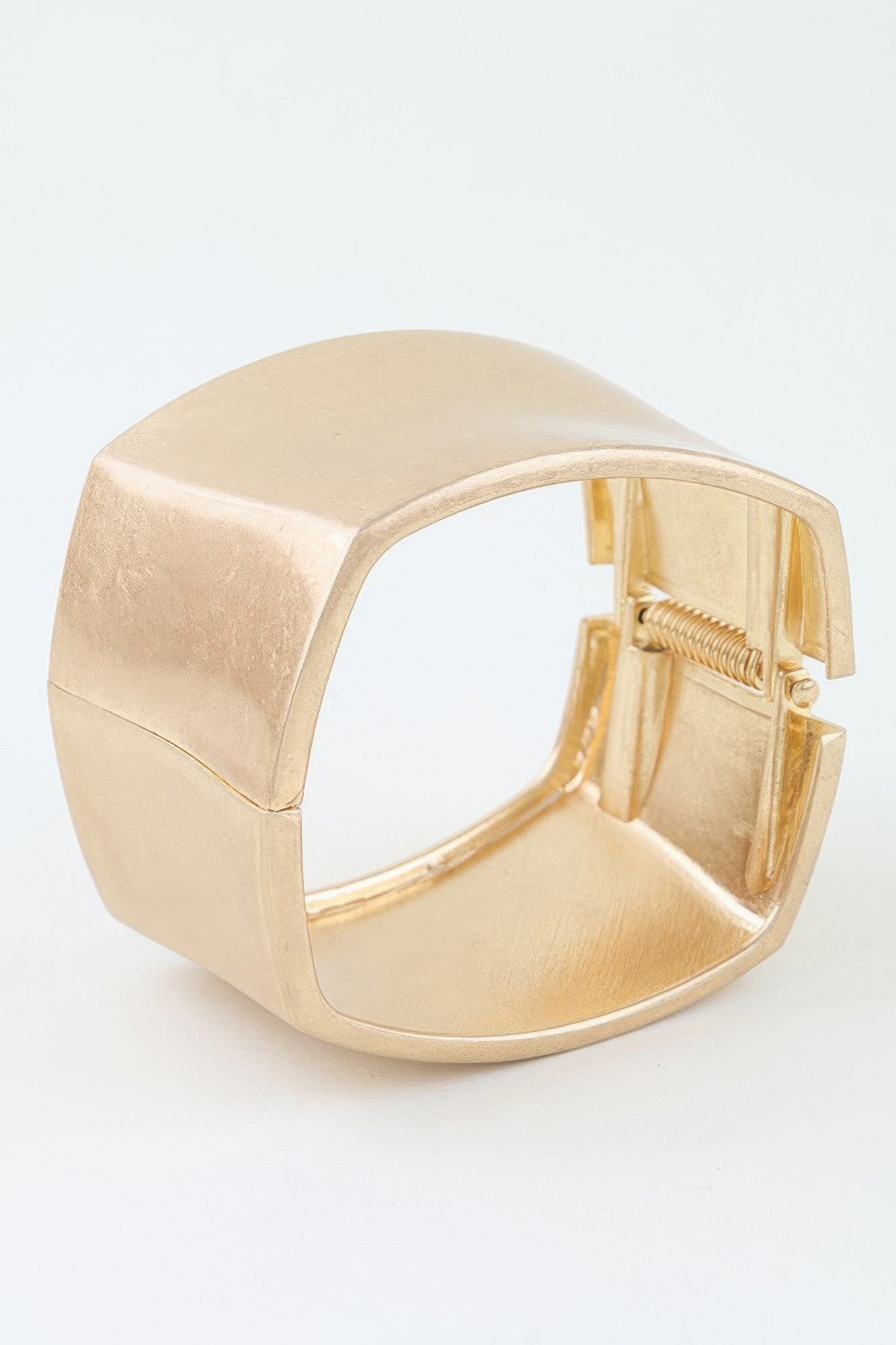 WOMEN'S BRACELETS Trending Prêt-À-Porter New Collection FIFTH AVENUE BYMANYC ® New York