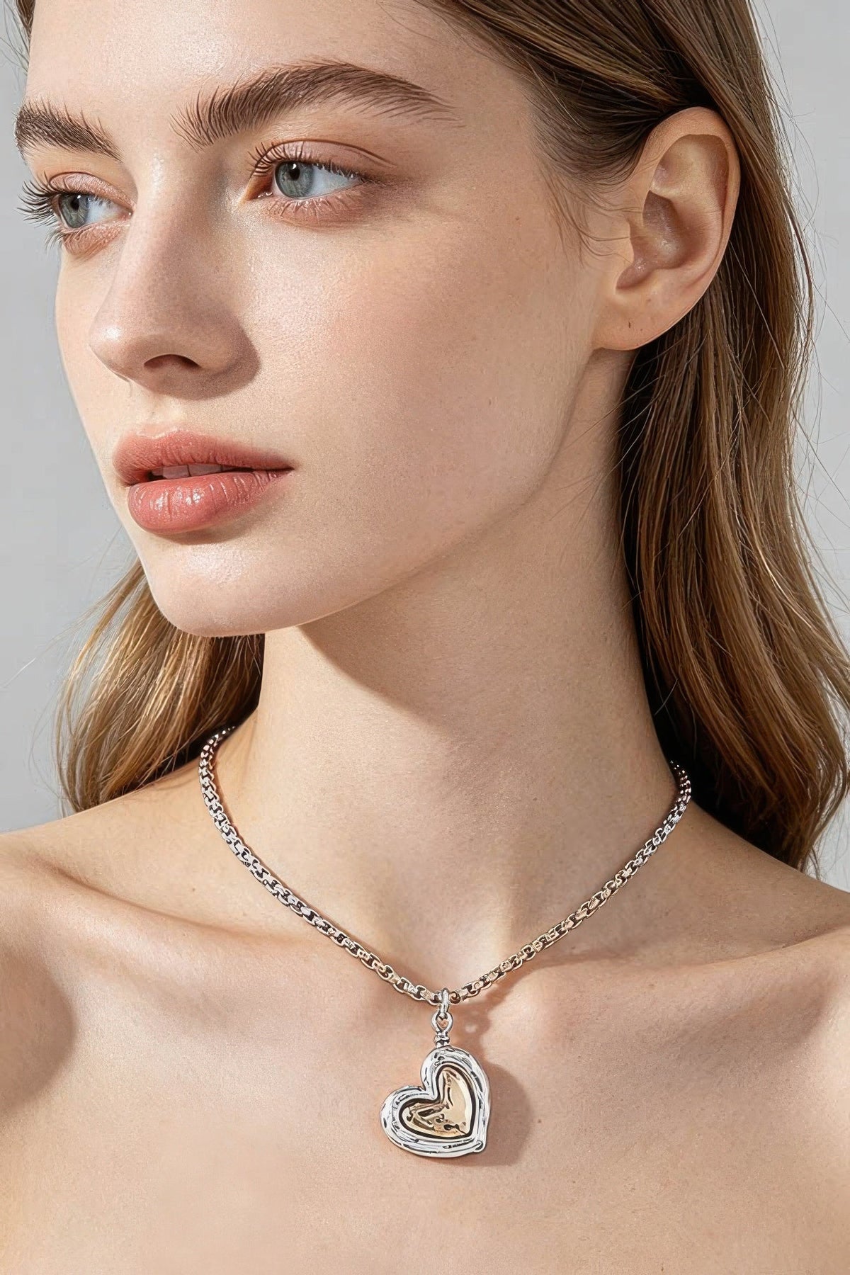 Women's Hammered Heart Box Chain Necklace Prêt-À-Porter BYMANYC ® New York - New Collection