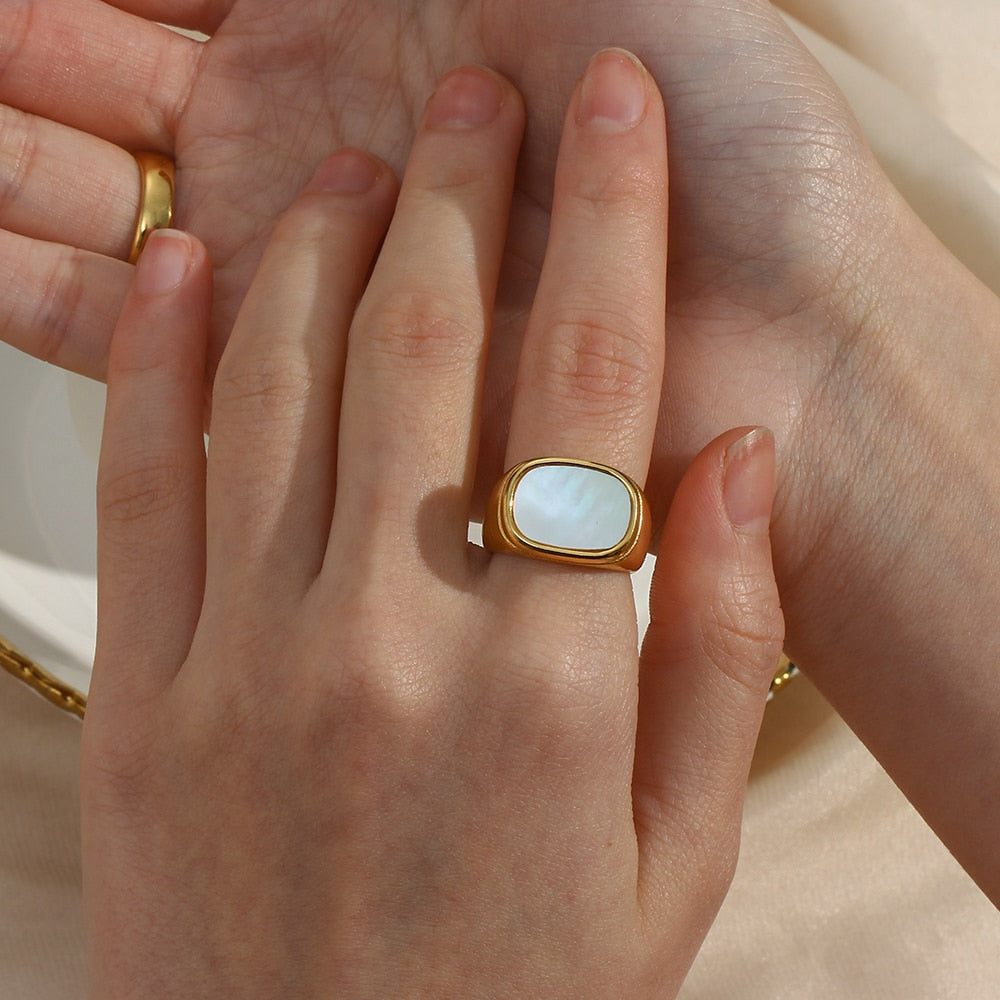 WOMEN'S RING • New Collection FIFTH AVE Shell BYMANYC ® New York