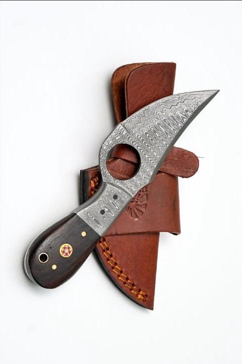Damascus Knife, Skinner Knife, Hand Forged by Titan TD-201