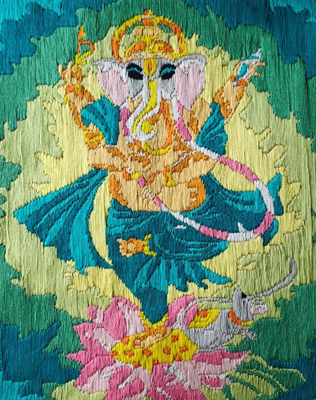 🧵Lord Ganesha on Lotus