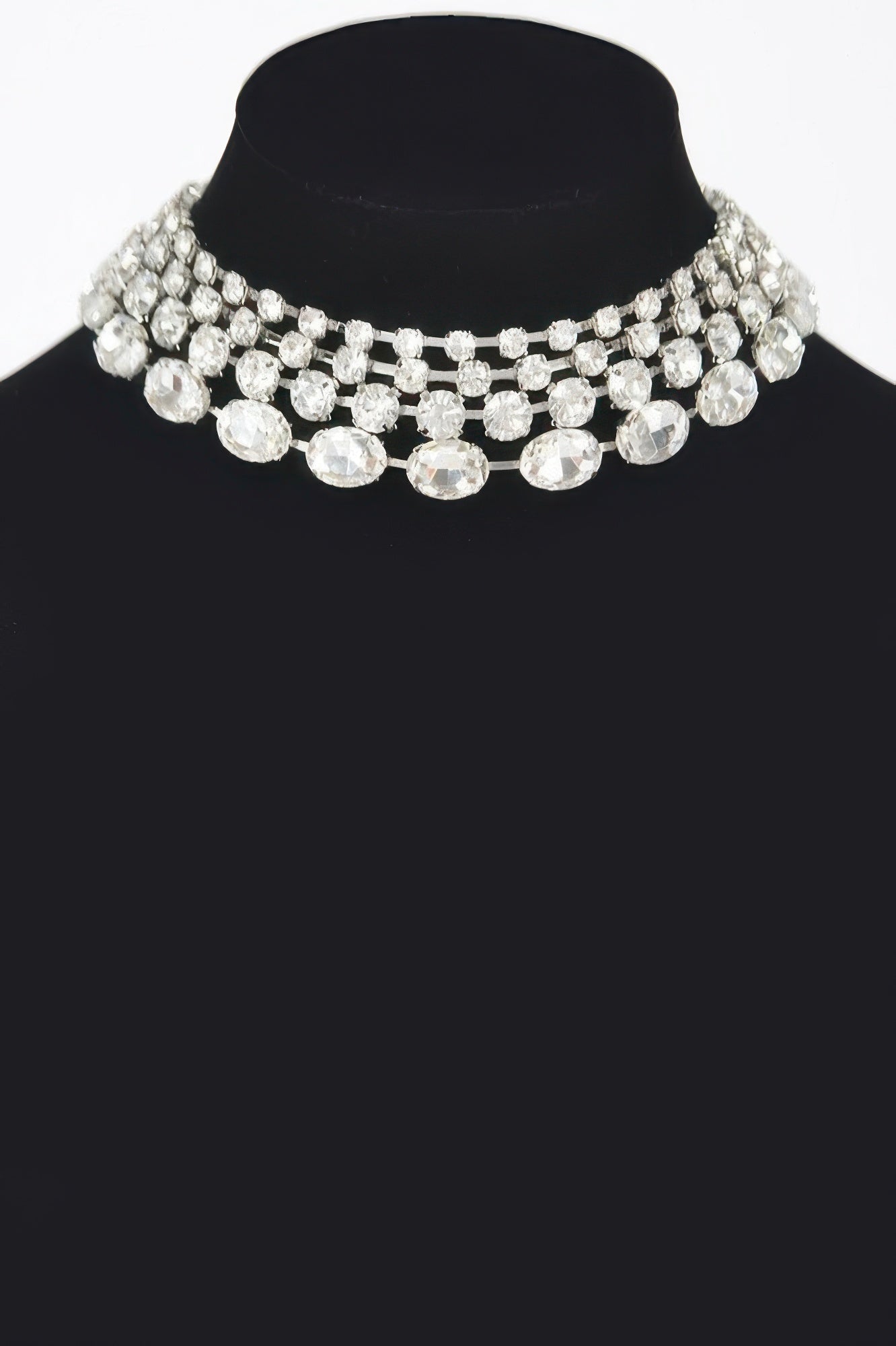 Women's Necklace MET GALA New Collection Prêt-À-Porter BYMANYC ® New York