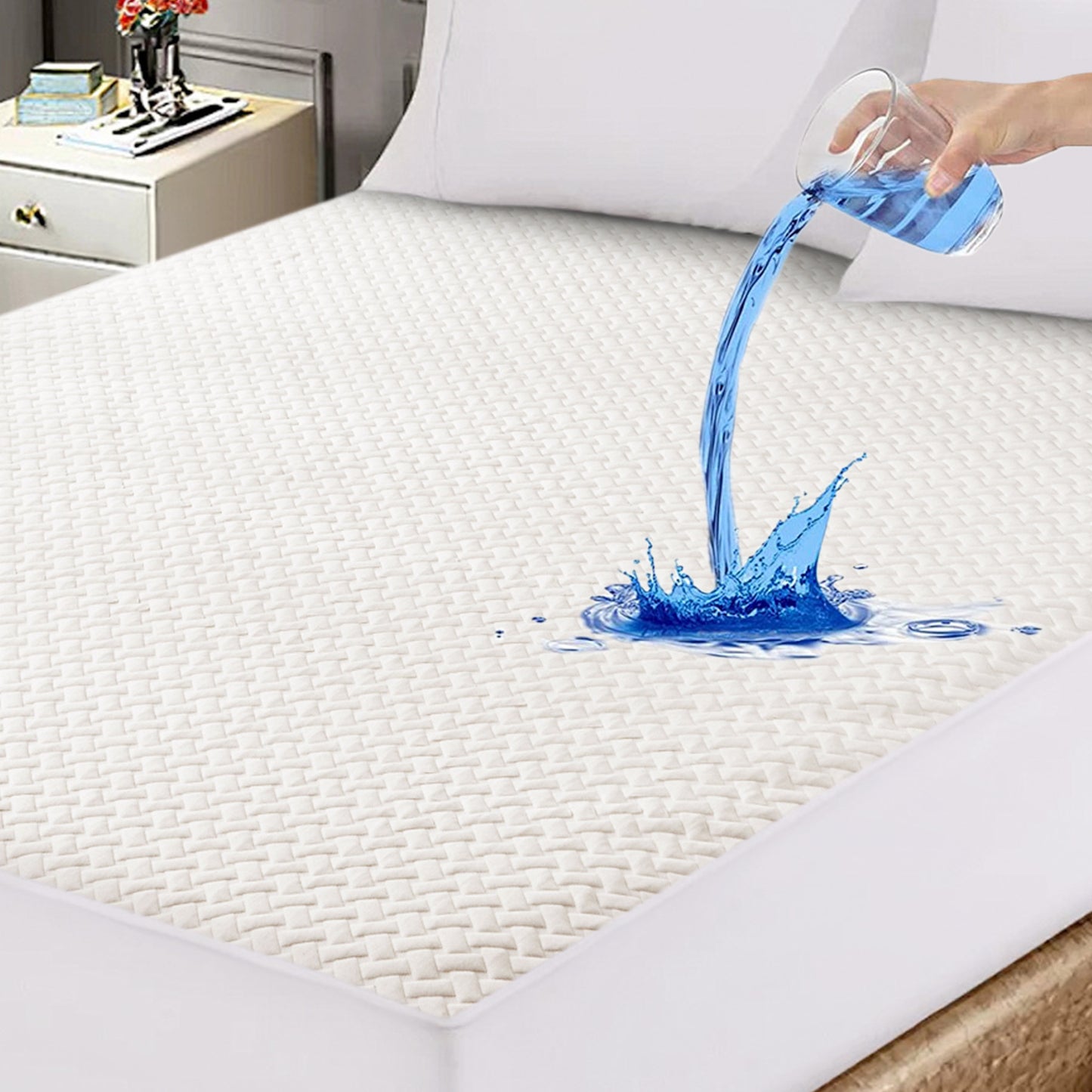 Bamboo Fiber Waterproof Mattress Protector King Size – Breathable Air-Layer Top, 100% Polyester Stretch Fit, Quiet TPU Barrier, Soft & Hypoallergenic for All Seasons