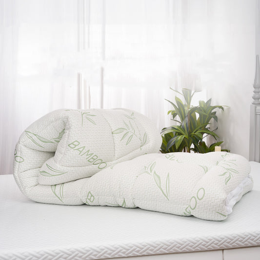 Bamboo Blend Waterproof Mattress Protector Queen Size– 180g 35% Bamboo / 65% Polyester Air Layer Top, TPU-Backed, 1000g 3D+7D Fill, 21' Deep Pocket, Soft & Quiet for All Seasons