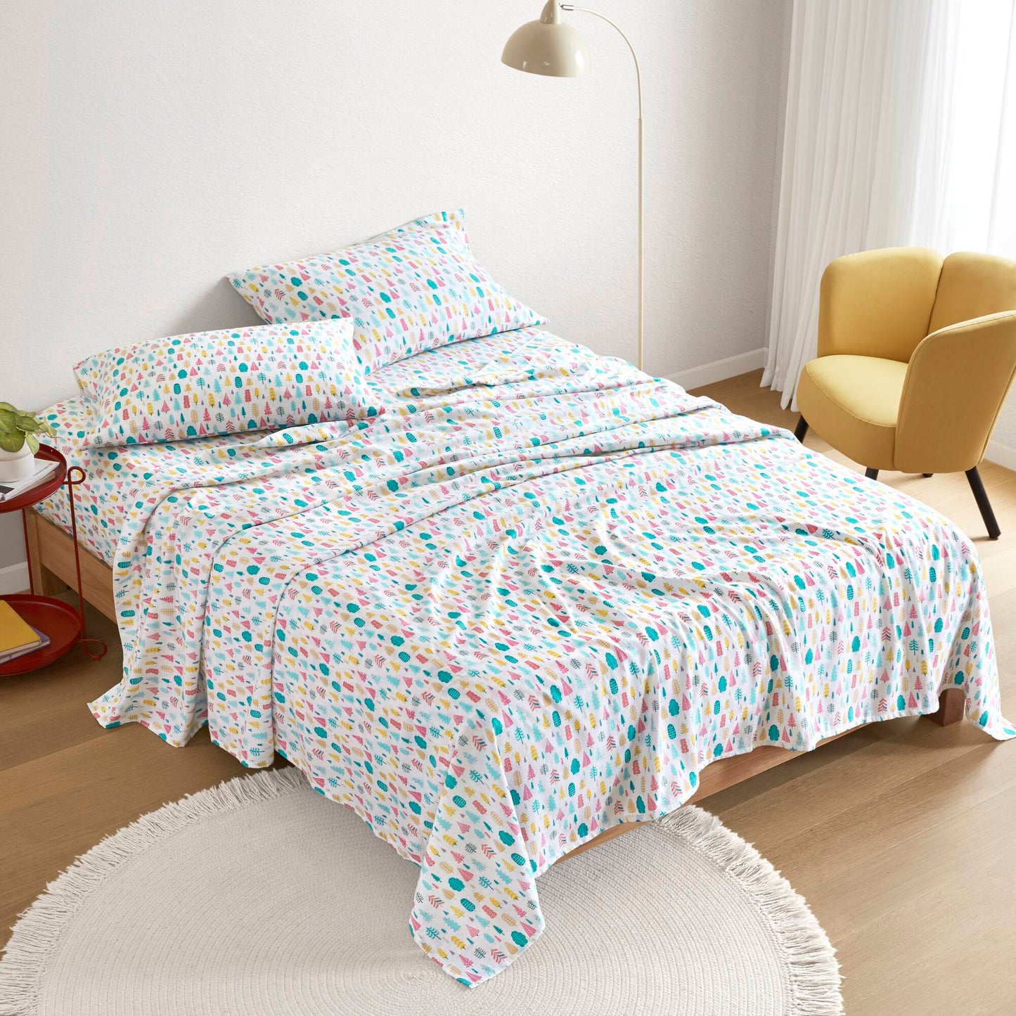 4-Piece Full Cotton Flannel Printed Sheet Set,White Holiday Trees