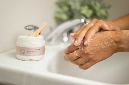 Lavender Body Scrub – Natural Exfoliating Salt Scrub