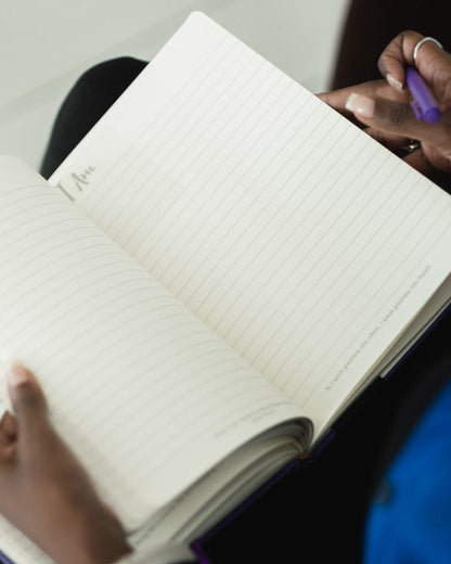 The Guided Clarity Journal for Confidence